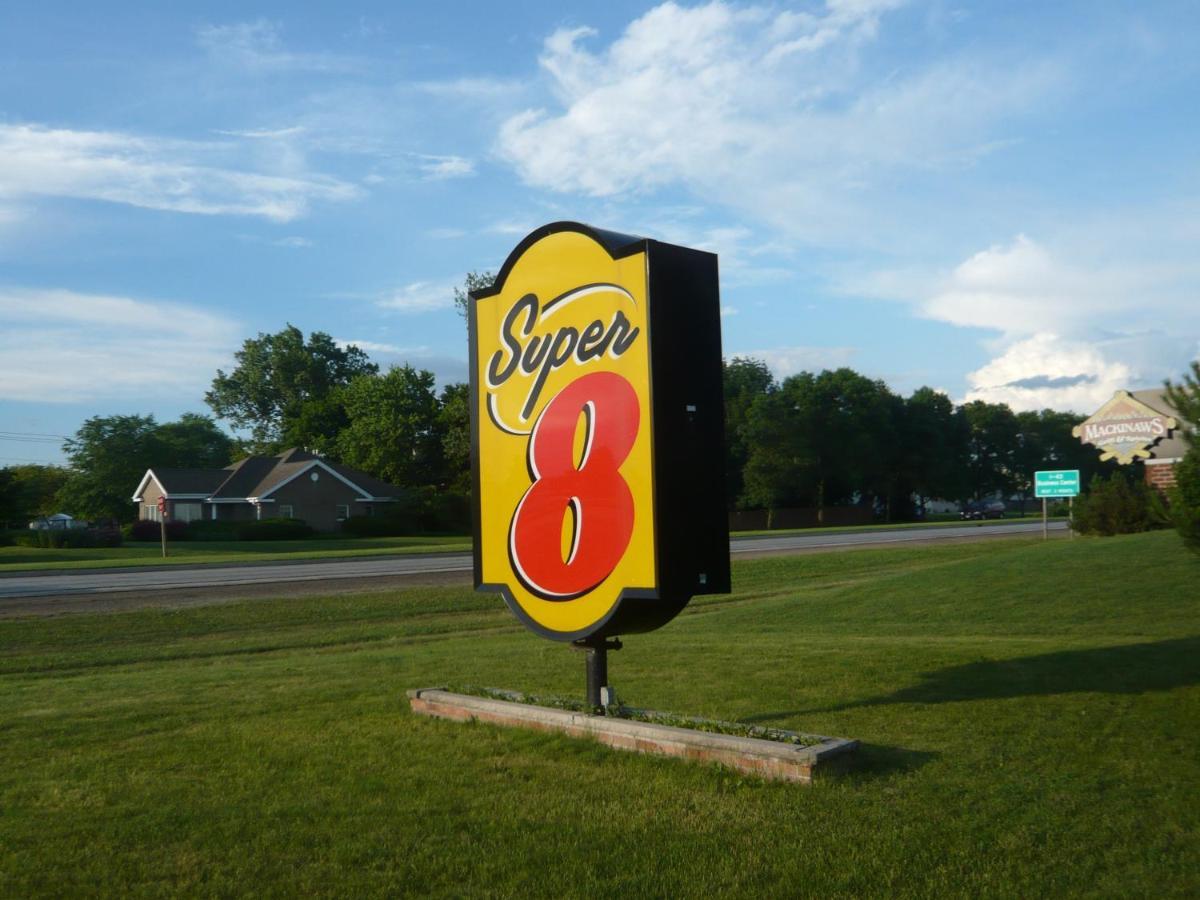 Super 8 By Wyndham Green Bay I-43 Bus. Park Exterior foto
